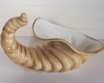 1970&#39;s cornucopia bowl, Biomorphic Pottery dish, White w/ brown glaze, fruit bowl, Artist signed on bottom &quot;Barbara Tobin, 1974&quot;