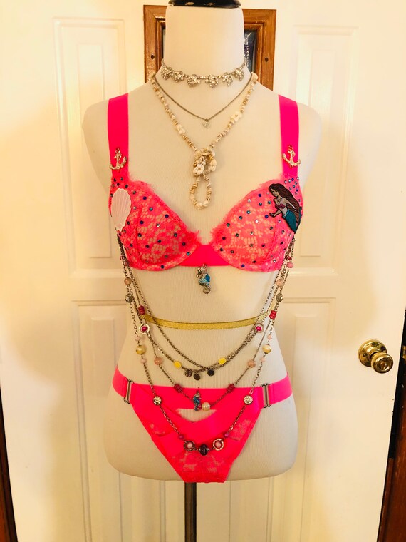 Sexy Pink Mermaid 32A Bra and M Panties Set -  Canada