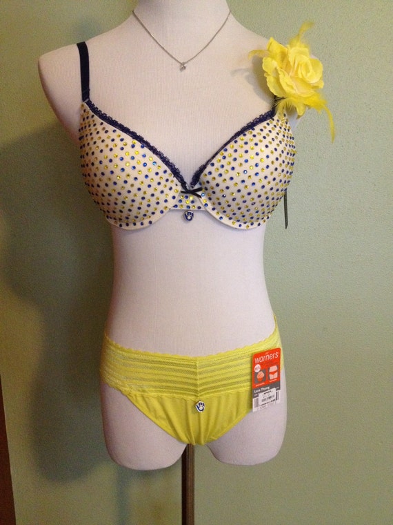 Milwaukee Brewers Bra and Panty Set 36B Tart Bra, M/L Warner's Panties. 