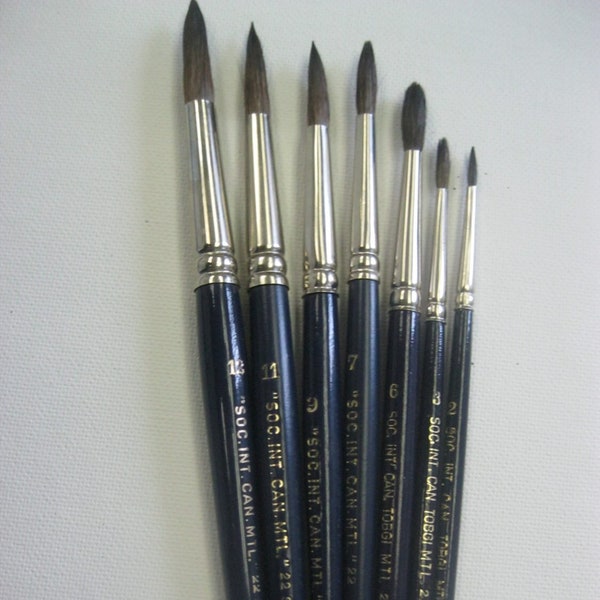 Set of 7pcs  Artist Quality Brushes Round Squirrel Mix Hair  Sizes #2-3-6-7-9-11-12  (Made in Germany)