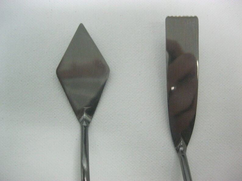 Palette Knifes With Wooden Handles #1004-1005 Made in Italy 2-Artist Quality