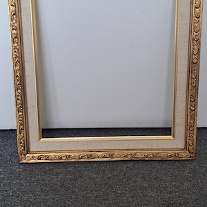 Wooden Ornate Picture Frame  Gold Leaf - 11x14 with Linen Liner
