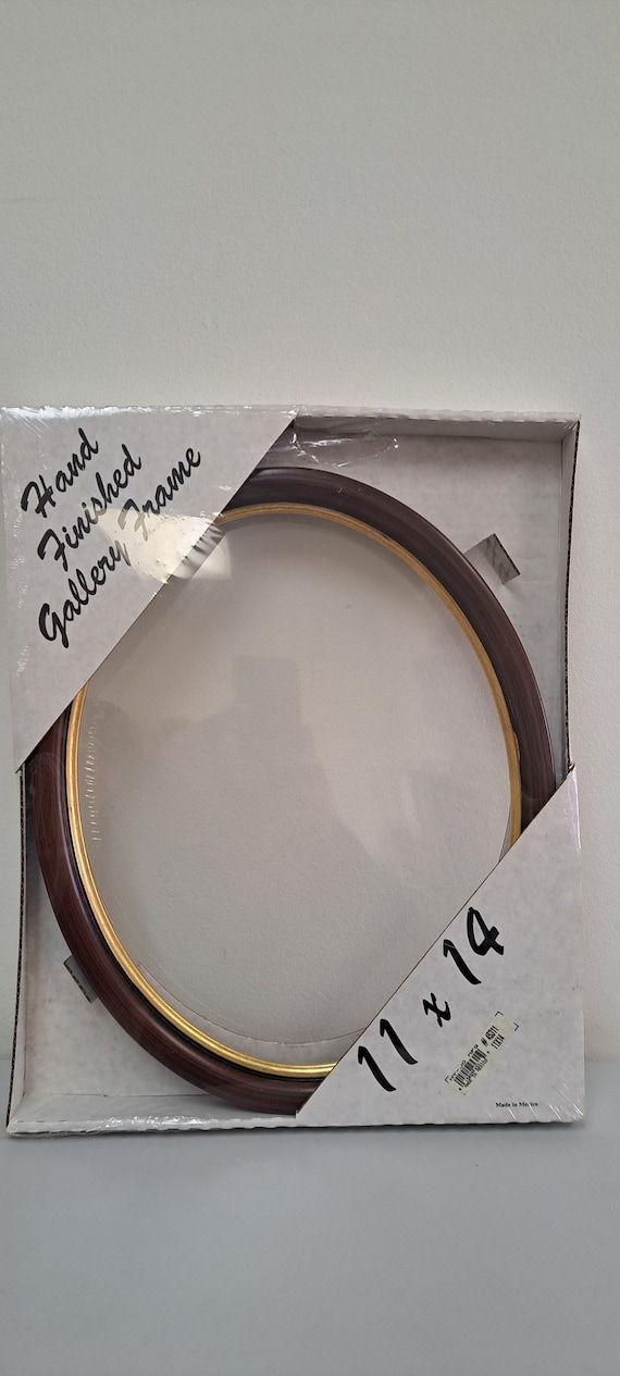 Oval Frame 11''x14'' Walnut with Gold Lip  Made by HY-JO