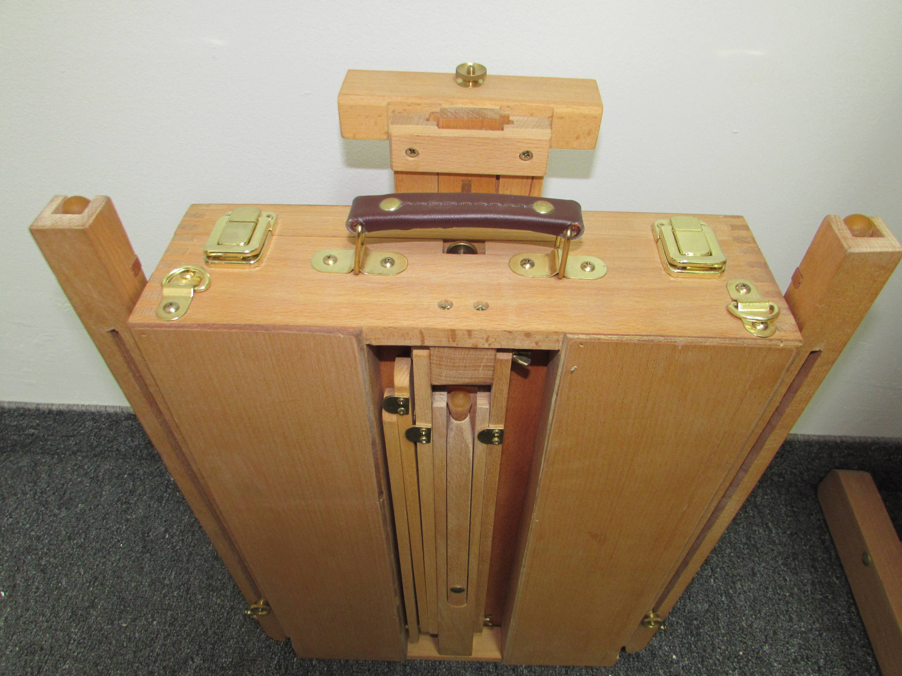 Artist French Easel Box Beechwood With Wheels & Wooden Palette