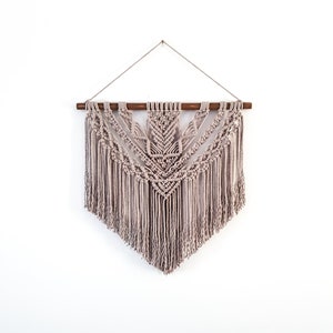 Large Macrame Wall Hanging, Macrame Wall Art, Woven Wall Hanging, Boho Wall Decor, Wall Tapestry, Macrame, Light Brown, Minimalist