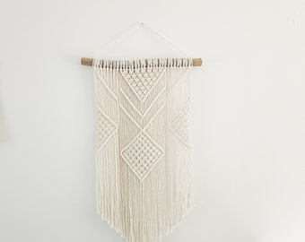 Handmade Macrame Wall Hanging: Boho Chic Cotton Rope & Driftwood
