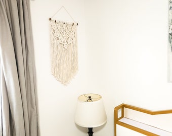 Handmade Beige Macrame Wall Hanging: Bohemian Decor
