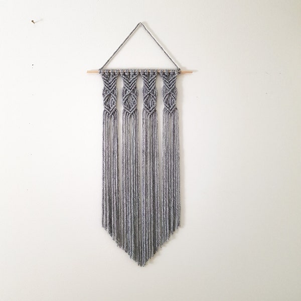 Grijze Macrame Wall Hanging, Macrame Wall Art, Geweven Wall Hanging, Boho Wall Decor, Wall Tapestry, Macrame, Yarn Decor, Small Macrame