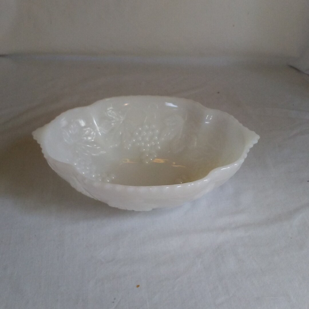 Milk Glass Bowl/milk Glass Serving Bowl With Grape Leaf Etsy