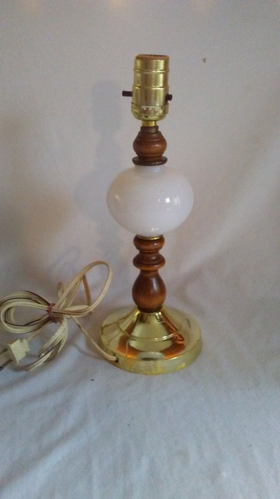 Vintage Milk Glass And Wood Table Lamp - Antique Milk Glass Lamp Vintage Milk Glass And Wood Table Lamp - Antique Milk Glass Lamp