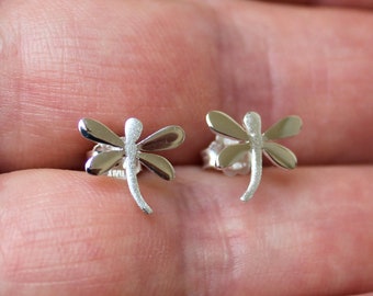 Silver Studs-Silver Dragonfly Stud Earrings-Insect Studs-Dragonfly-Silver Animal Jewelry-Gift Idea-Libellule Ohrringe-Schmuck-Argent-Plata