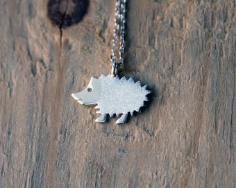 Silver Hedgehog Necklace-Silver Animal Jewelry-Sterling Hedgehog-Hedgehog Pendant-Halskette Igel-Schmuck-Bijoux-Pendentif-Collar-Joyeria