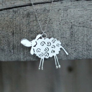 Silver Sheep Necklace-Silver Animal Jewelry-Sheep Charm-Sterling Sheep Necklace-Sheep Pendant-Gift Idea-Schaf Schmuck Silber-Anhänger-Argent
