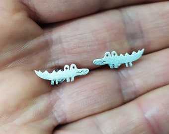 Silver Studs-Crocodile Charm Earrings-Sterling Silver Crocodile Earrings-Krokodil Ohrringe-Schmuck-Pendientes-Plata-Argent-Cocodrilo