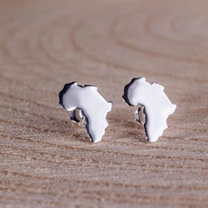 Pendientes de plata con el continente africano - Pendientes de plata de ley africanos - Joyas africanas - Plata 925 - Idea de regalo - Pendientes con forma de África - Pendientes Safari - Pendientes Savana