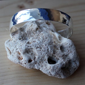 Pure silver hammered cuff bracelet, 999 silver bangle, solid silver everyday bracelet for girls image 4