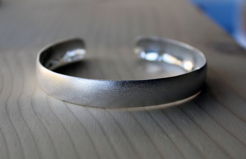 Pure silver hammered cuff bracelet, wide 999 solid silver bangle, bridesmade gift, everyday jewelry for girls, handcrafted image 7