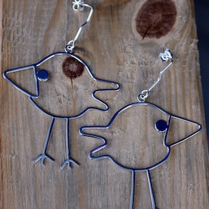 Silver Dangle Bird Earrings-Silver Sparrow Earrings-Sterling Silver Birds-Silver Wire Earrings-Gift Idea-Vogel Ohrringe-Pendientes-Argent
