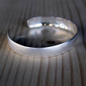 Pure silver hammered cuff bracelet, wide 999 solid silver bangle, bridesmade gift, everyday jewelry for girls, handcrafted image 9