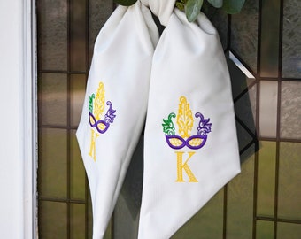 Wreath Sash Monogrammed, Customized Mardi Gras Theme