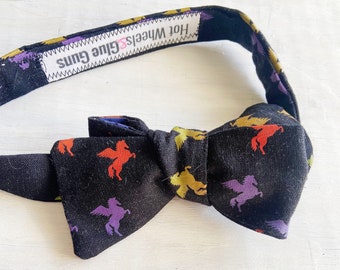 KY Derby Bowtie,- Rainbow Pegasus Print Bow tie, KY Derby Party Outfit, Bow Ties Men, Pride Month Bow Tie, LGBT gift, gay bow tie