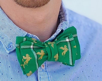 KY Derby Bowtie,- Green Plaid and Gold Pegasus Print Bowtie, Matching Face Masks, KY Derby Party Outfit, Bow Ties Men, Fathers Day Bowtie