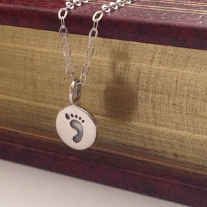 Mothers necklace,gift for mom,Newborn Footprint Necklace,New Mother Necklace,mother and child, new mother gift, footprint charm