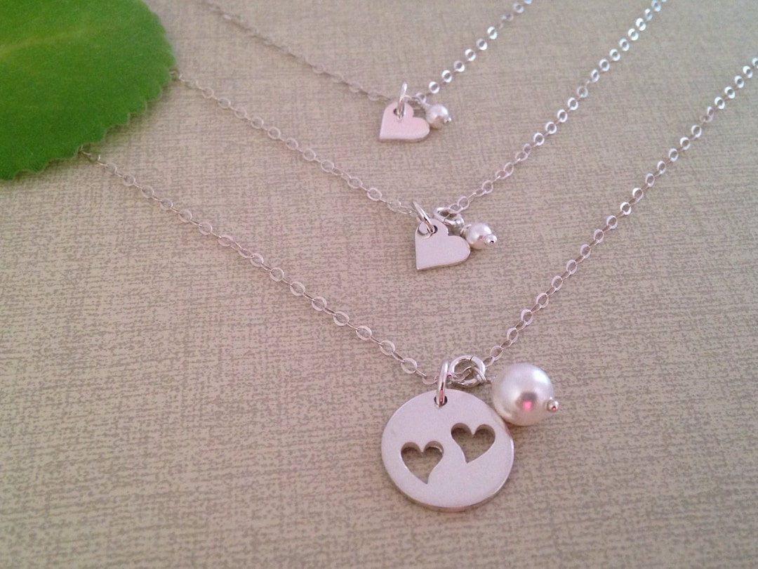 Motherdaughter Necklace Set,two Cutout Hearts Pendant,tiny Heart Charm,heart Necklace Set