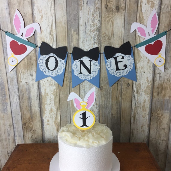 Alice Au Pays Des Merveilles Inspire Un Banniere Et Gateau Etsy