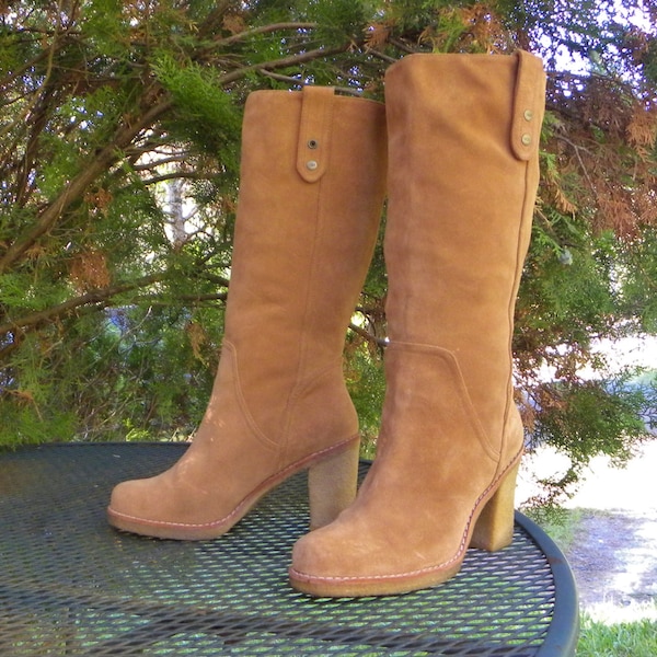 UGG Suede Leather Ruffout Western Boots Tan w/soft Sherpa insole Womens 9.5