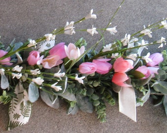 Spring Table Decor Spring Tulip Centerpiece Pink Tulip Mantel Swag Easter Greenery Easter Eucalyptus Garland Pink Tulip Garland Flower Swag