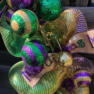 mardi gras garland for mantle