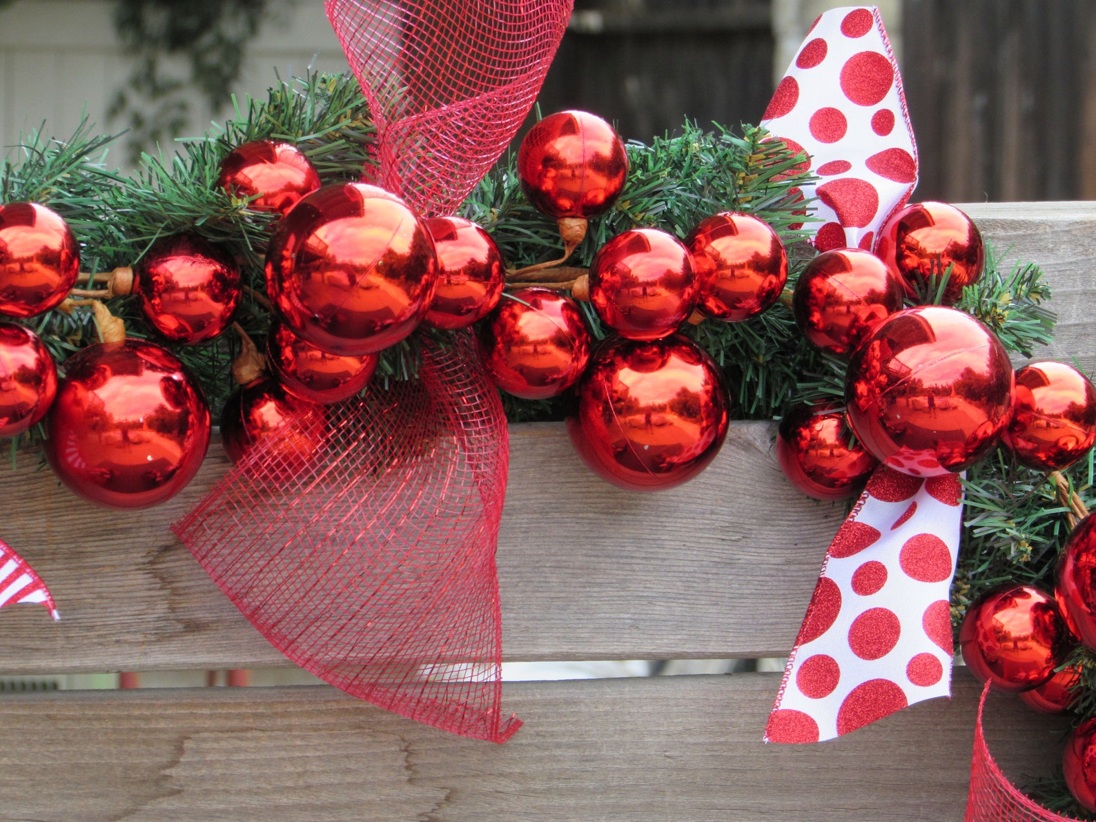 9' Christmas Garland Christmas Ball Swag Holiday Door Etsy