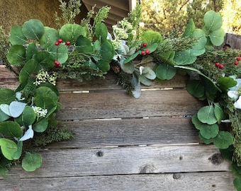 Christmas Garland Christmas Table Greenery Holiday Mantel Swag Christmas Eucalyptus Winter Red Berry Table Decor Juniper Berry Centerpiece