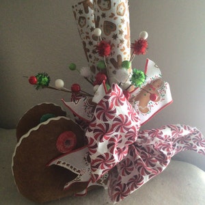 Moving Sale, GingerbreadMan Decor, Gingerbread Shoes, Candy Decor, Christmas Decor, Whimsical Christmas, Country Christmas,Holiday Decor