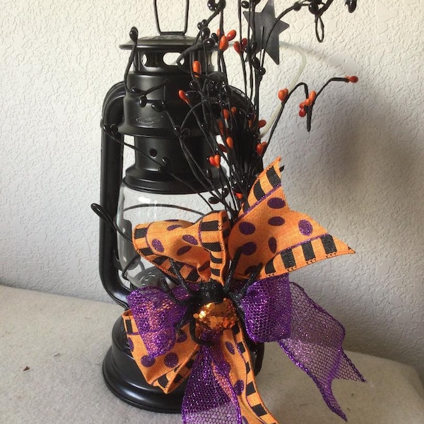 Halloween Lantern, Big Spider Halloween Kerosene Lantern Decor, Lantern Candy Corn Decor, Halloween Candy Corn, Black Lantern Decor