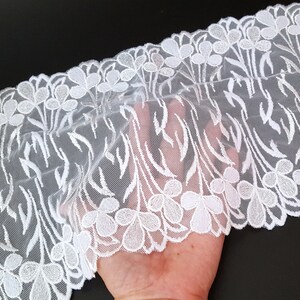7 inch / 17.8cm (near 18cm ) width 3 yd - 4 yds  White Flower Mesh Lace NON stretch - for evening gown  Need Sew On L807