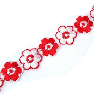 1 inch/2,5 cm breed - 5 yd - 14 yd Rode en witte borduursels organza kanten rand, kan worden gesneden om als enkele bloem te worden gebruikt. Knutselen, naaien nodig L497