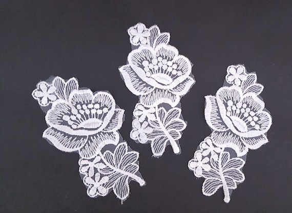 sew-on lace motif//applique//patch//craft//card making Number 2//two
