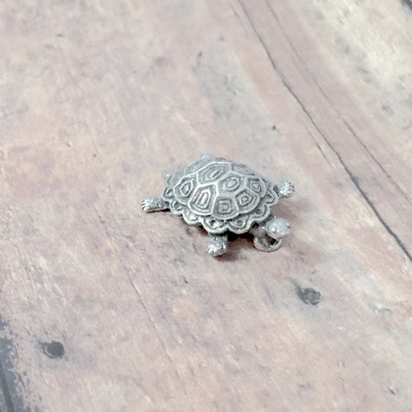 4 Turtle charms 3D pewter - silver turtle pendants, terrapin charms, reptile pendants, tortoise charms, turtle gift, reptile charms, SS14