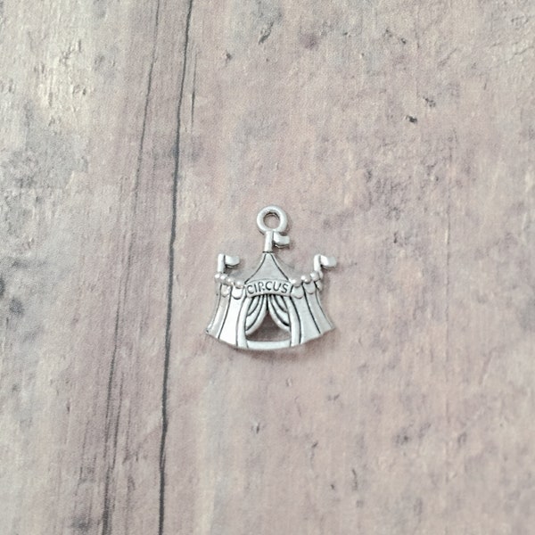 4 Circus tent charms (1 sided) pewter - U12