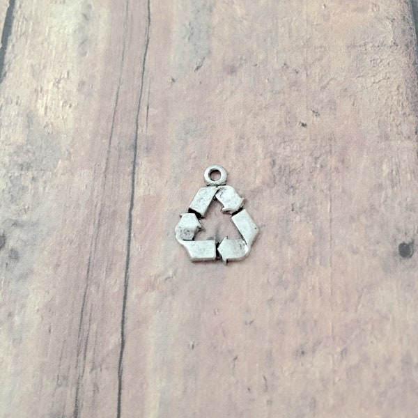 4 Recycle symbol charms (2 sided) pewter - BX35