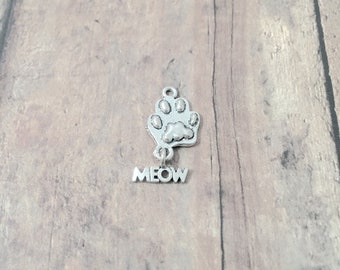 4 Cat paw 'meow' charms (1 sided) pewter - CH4