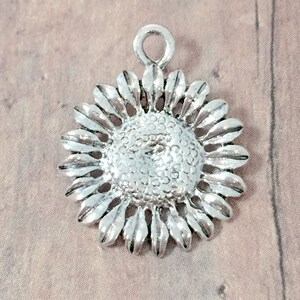 4 Sunflower charms 1 sided silver plated pewter CC13 image 3