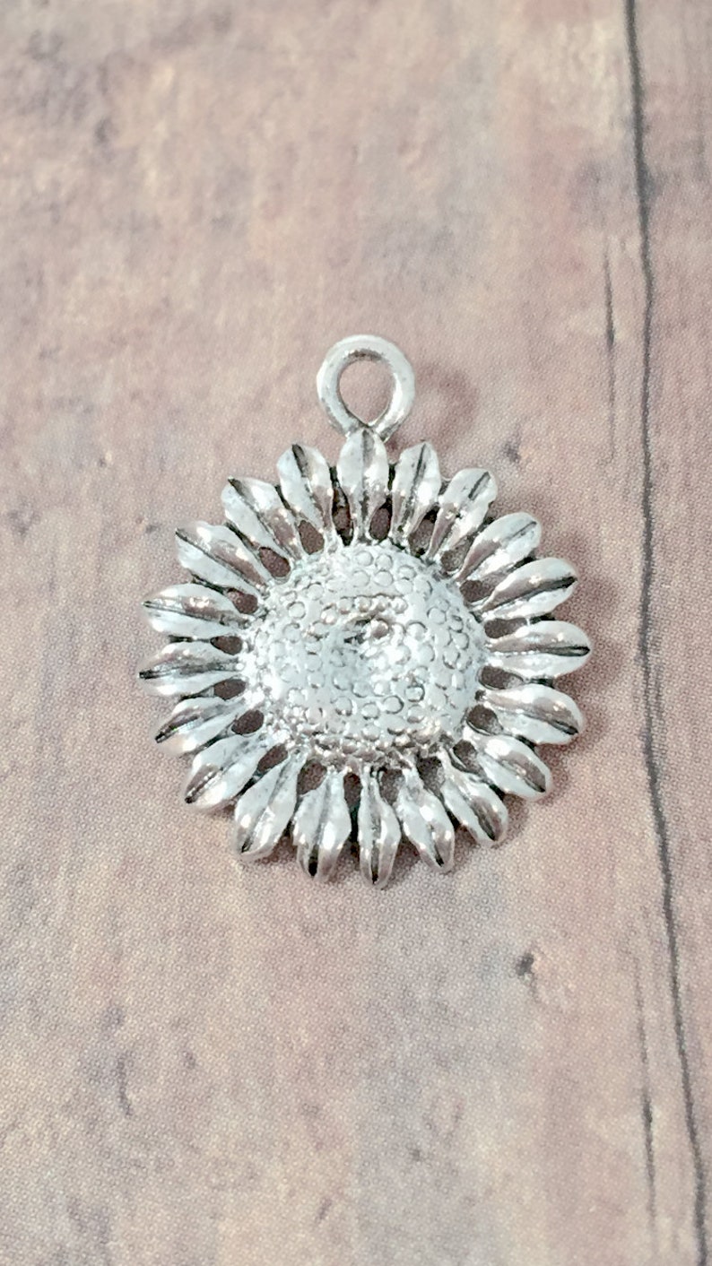 4 Sunflower charms 1 sided silver plated pewter CC13 image 3