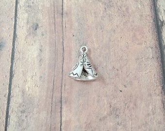 4 Teepee charms 3D pewter - QQ8
