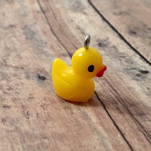 4 Yellow rubber duck resin 3D charms - D9