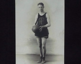 Vintage basketball player photo postcard. 1930. Made in Canada. Studio photo. Basketball history. Memorabilia. Vintage sport