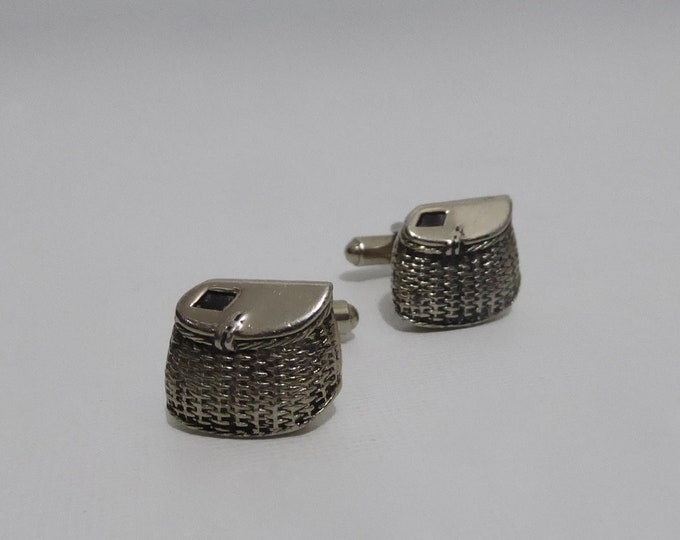 Small fishing basket cufflinks. 1950. Fish basket cufflink. Fifties cufflink.