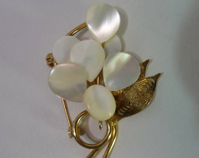 Mother of pearl brass bouquet brooch. Mother of pearl. Brass. 1960s